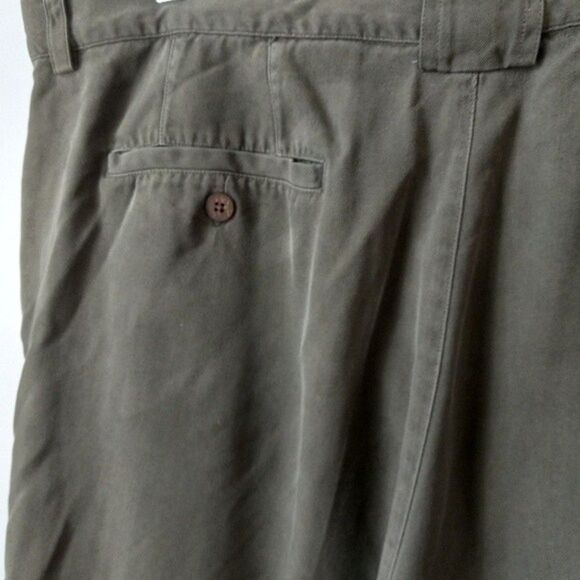 TOMMY BAHAMA Pleated Silk Shorts Resort Coastal Wear Olive in Mens sz: 40 - Picture 5 of 6